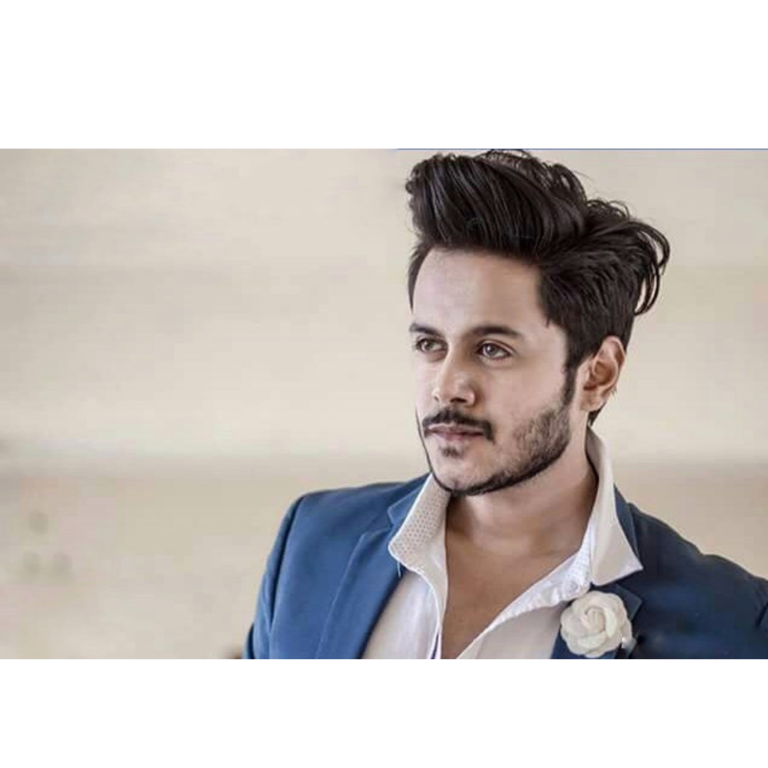 STORY OF ANCHOR SUNNY SINGH – AN ENGINEER WHO TURNED INTO A MULTITALENTED ARTIST 