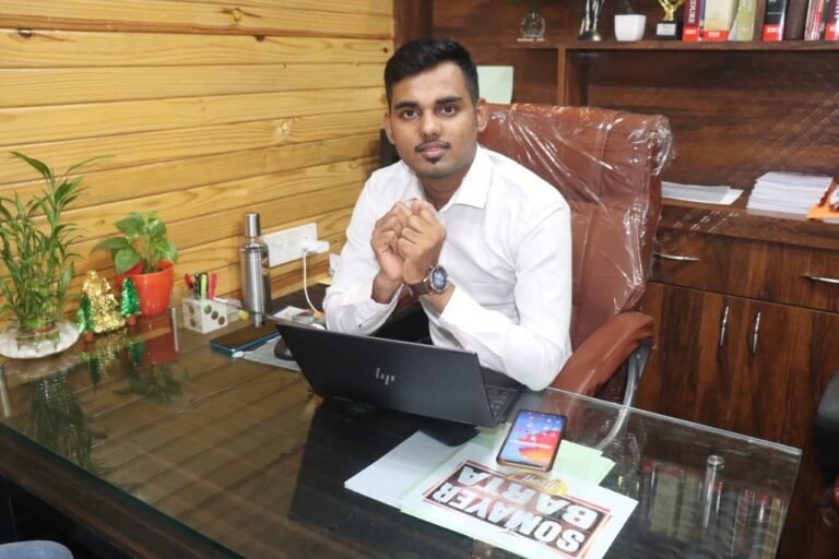 First time in India that today’s famous lawyer Banshidhar Pramanik has been working as a legal advisor since he was just 13 years old.