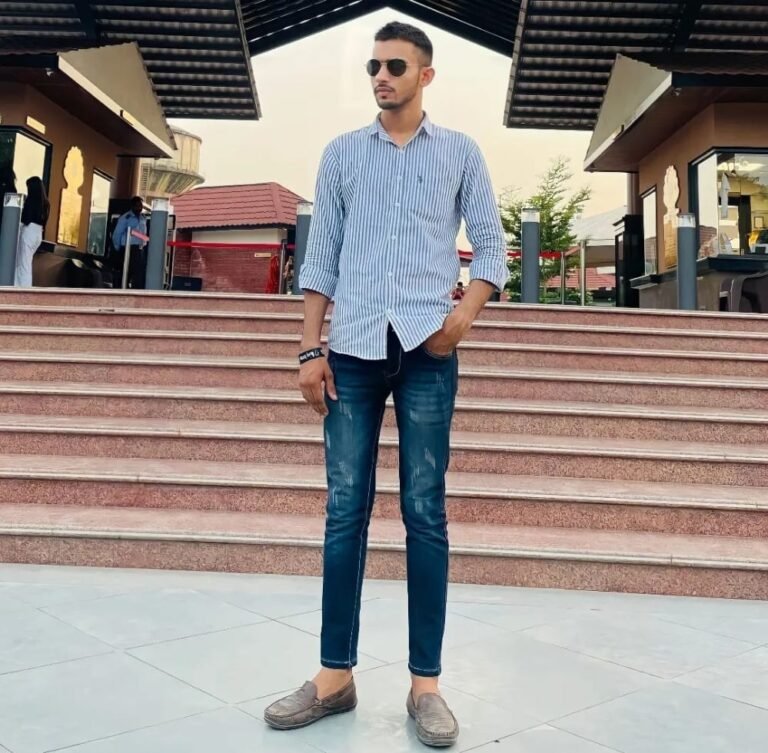 Sunil Silgav Entrepreneur and Business Magnate, Digital Marketer, Artist, Interviewer