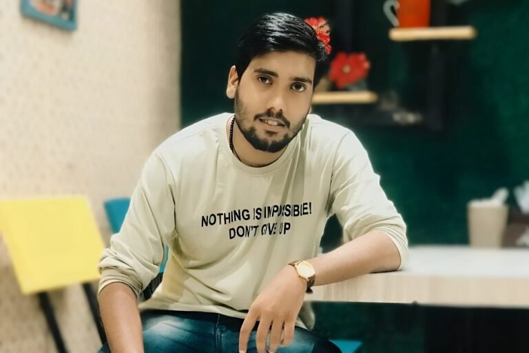 Rohit Chouhan, A youngest Entrepreneur, Founder of Codesler. A company that specializes in providing marketing services.