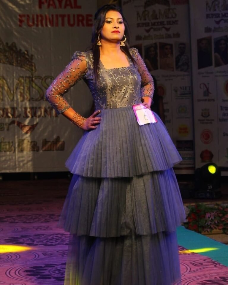 Mansi Yadav: A Story of Artistic Excellence and Unwavering Determination.