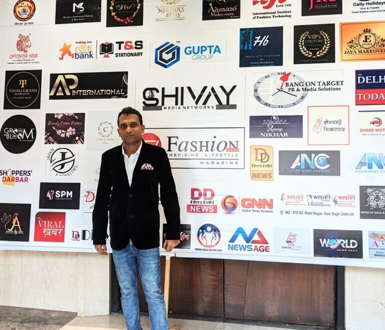 Nilesh Kumar Agarwal: A Mythological Maestro Honored with Best Author Award Organised by fashion wave magazine and Shivaay Media.