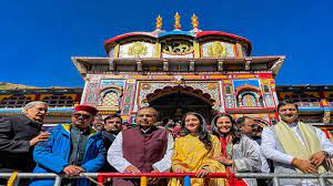 
"Mukesh Ambani Donates ₹5 Crore to Badrinath-Kedarnath Temple Committee in Philanthropic Gesture"