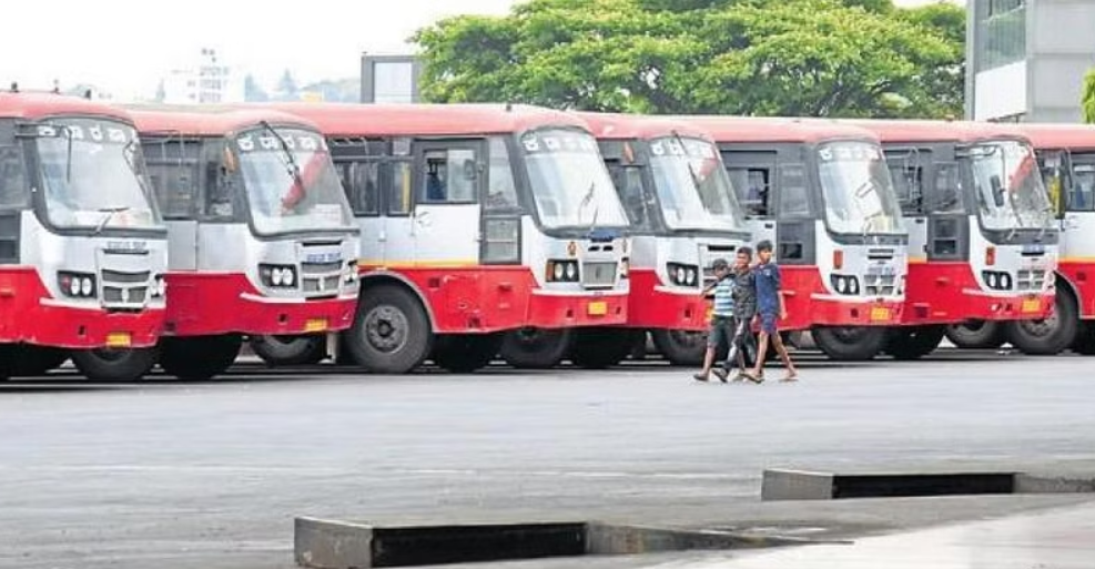 Karnataka Suspends Bus Services to Maharashtra as Maratha Quota Agitation Intensifies