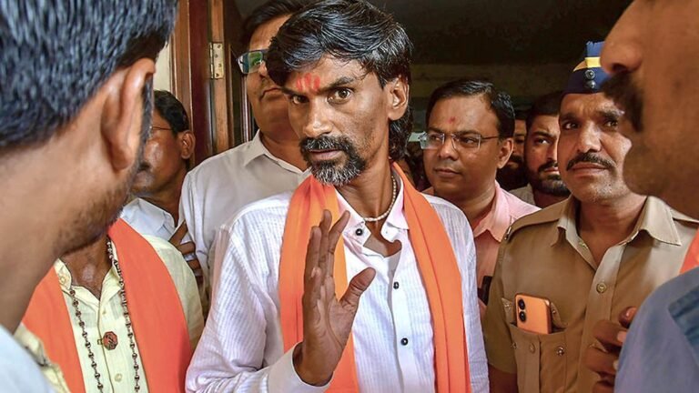 “Maratha Quota Agitation Leader Manoj Jarange-Patil Hospitalized Amidst Demands for Reservation Implementation”