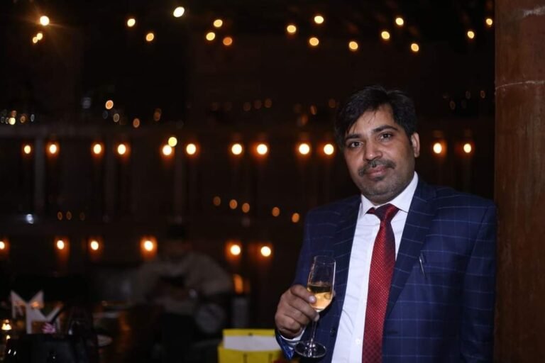 Mahendra Tiwari: Entrepreneurial Visionary Shaping Business Narratives.