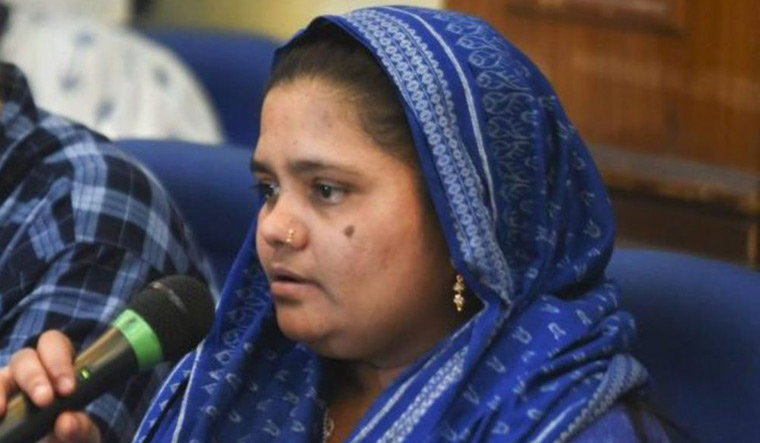2002 Bilkis Bano Gangrape Case: Convicts Surrender in Gujarat as Supreme Court Deadline Ends