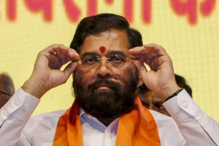 “Eknath Shinde Clarifies Reasons for Breaking Away from Uddhav Thackeray”