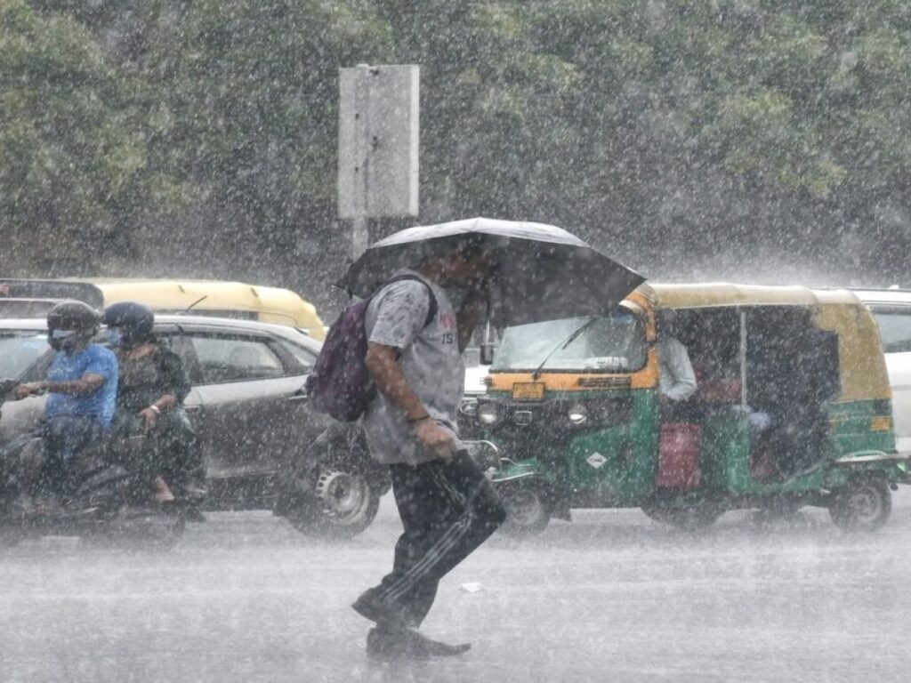 IMD Issues Heatwave Alerts and Rain Predictions Across Multiple States