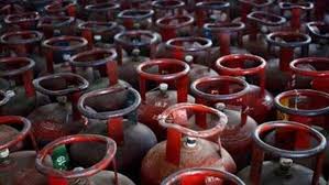 "State-Run Fuel Companies Reduce Commercial LPG Prices; Modi's Initiative Benefits Millions"