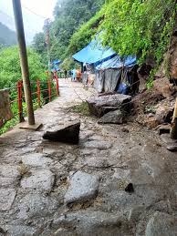 Landslide Claims Lives of 3 Pilgrims, Injures 8 on Kedarnath Trekking Route