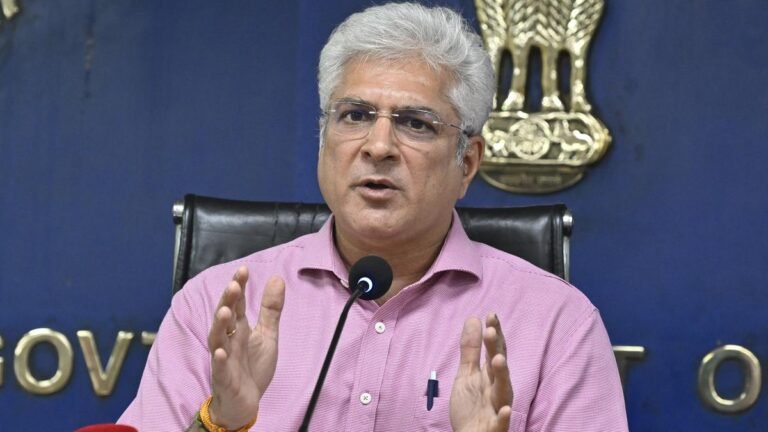 Kailash Gahlot Resigns from AAP and Delhi Cabinet, Joins BJP the Next Day : Reports
