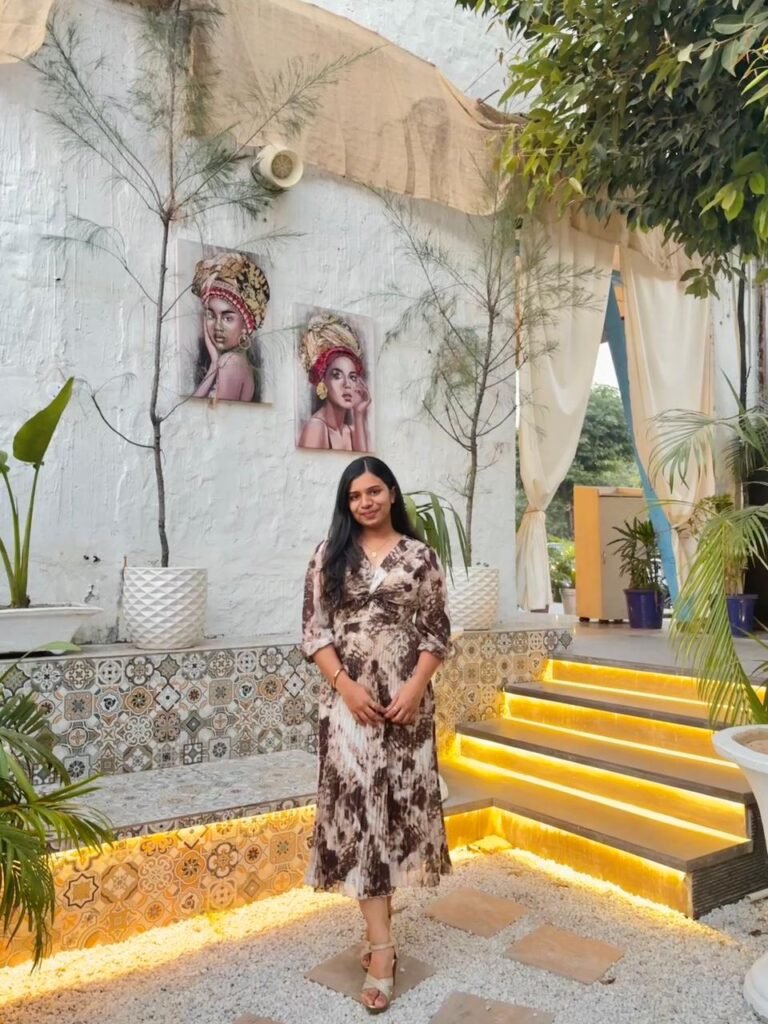 From Law to Entrepreneurship: How Ishita Gupta Built Velvet Hues into a Brand That Turns Memories into Wearable Art